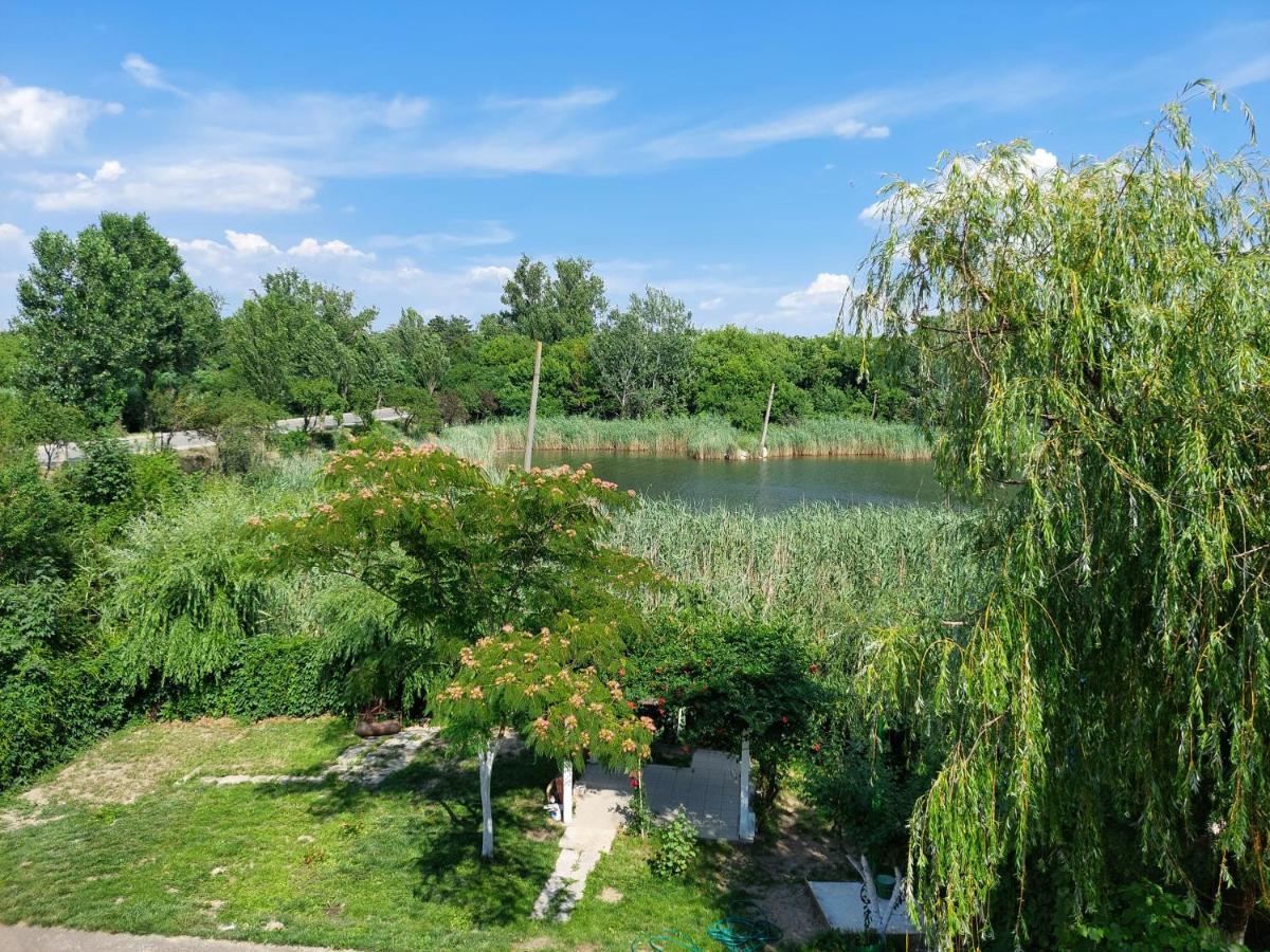 Vila De Pe Lac Amara Extérieur photo