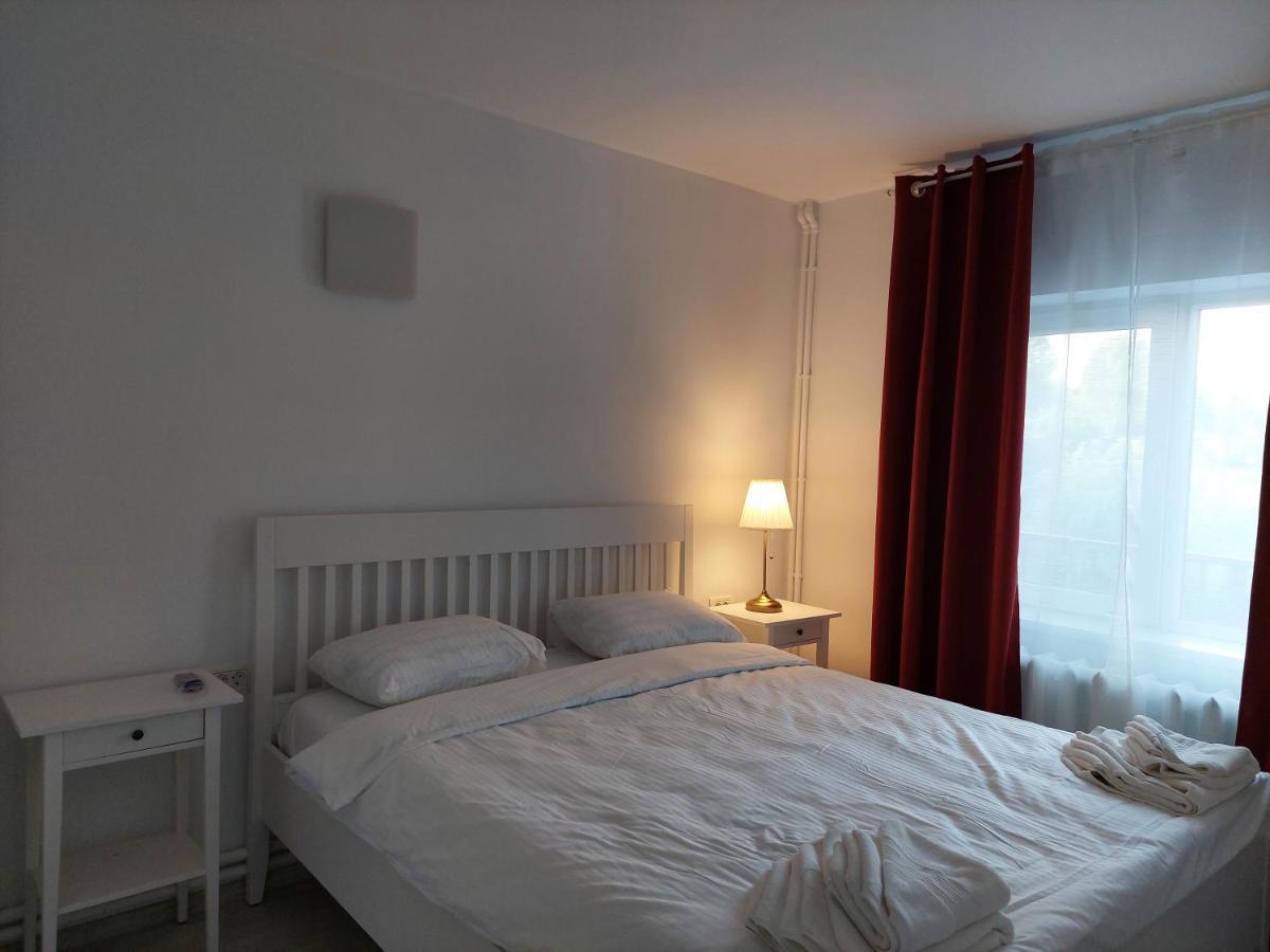 Vila De Pe Lac Amara Extérieur photo